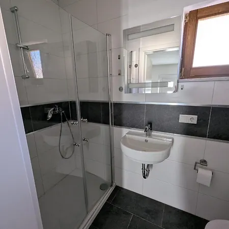 Apartment Monteure - 8 Min Grossbaustelle Alzey - Kueche, Parkplatz